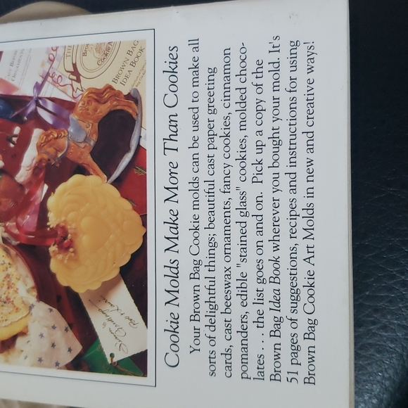 NWT Brown Bag Cookie Art Mold - Picture 6 of 6